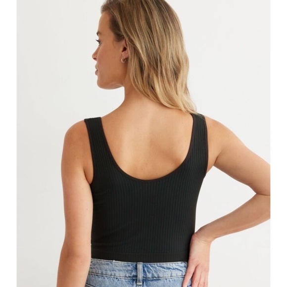 Black tank - Picture 3 of 6